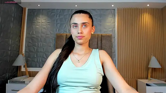 sofiapalacioss online show from December 19, 7:28 pm