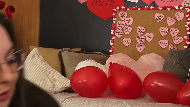 Mia Swano online show from February 15, 8:02 am