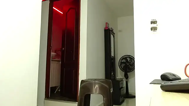  aslhey naughty online show from February 19, 10:59 am