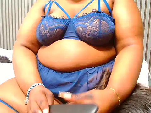 ROYALASS25 online show from October 16, 6:21 pm