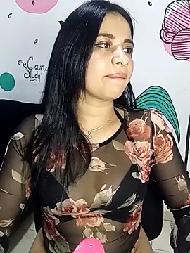 ValerieLove  online show from September 19, 9:03 pm