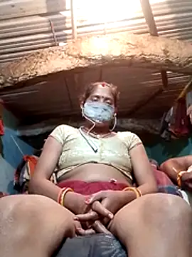 CUTE-004 online show from February 12, 5:14 pm