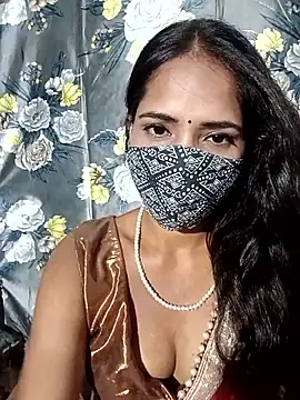 Bhabhilux2025 online show from May 17, 7:35 pm