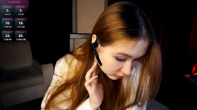 ShariTietge online show from December 13, 8:15 pm