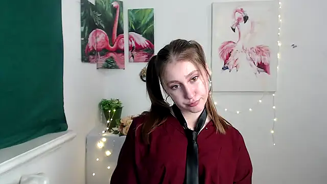 Milka kamila online show from October 31, 1:59 pm