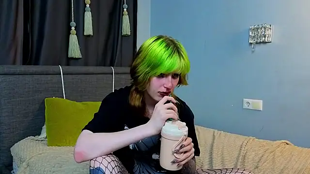 KandraCruser online show from October 15, 8:55 pm