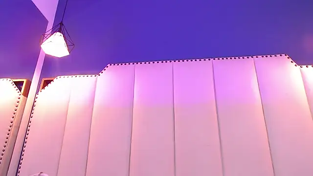 SophiaBloss online show from December 5, 12:06 pm