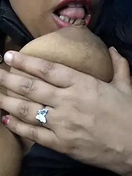 aliyaa9900 online show from October 15, 8:11 pm