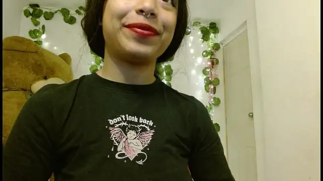 EIVIY1609 online show from September 20, 1:09 pm