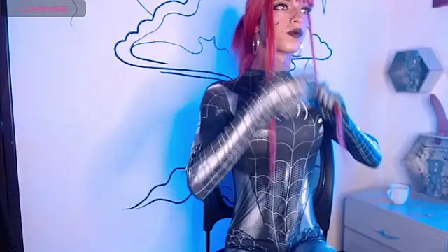 Trinity Knox online show from October 31, 7:18 pm