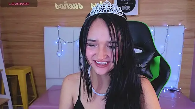 bella vibess s online show from March 7, 1:18 pm