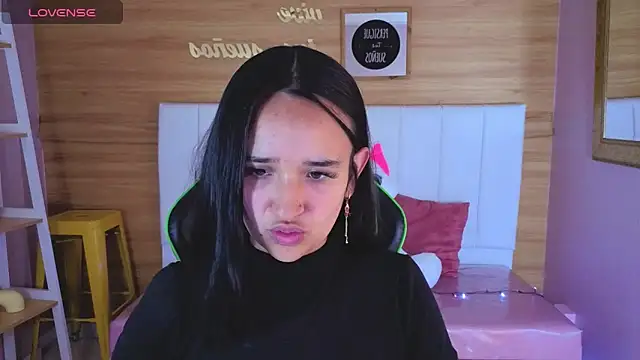 bella vibess s online show from March 5, 12:45 pm