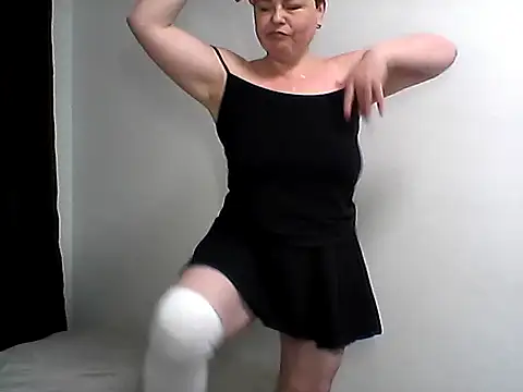 EllaLove2277 online show from November 25, 6:15 am