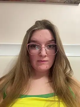 Bellatrisssaa online show from January 19, 4:25 pm