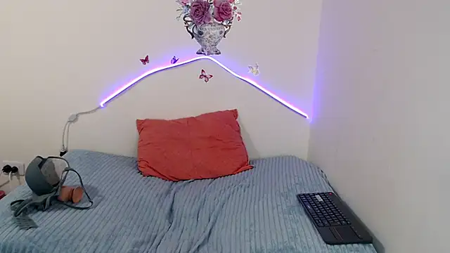 Valeryxs online show from October 12, 8:33 pm