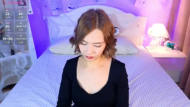 Snapshot of LumMina chatting on October 16, 1:25 pm LumMina online show from October 16, 1:25 pm