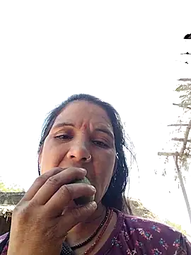 Monika cut online show from December 18, 8:19 am