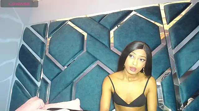 Lea Sweetly online show from November 4, 1:16 pm