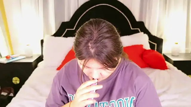 UR BELLA online show from October 14, 4:09 pm