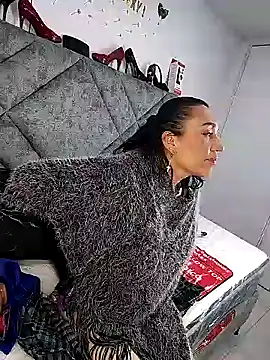 Shantey Laurent online show from February 10, 6:22 pm