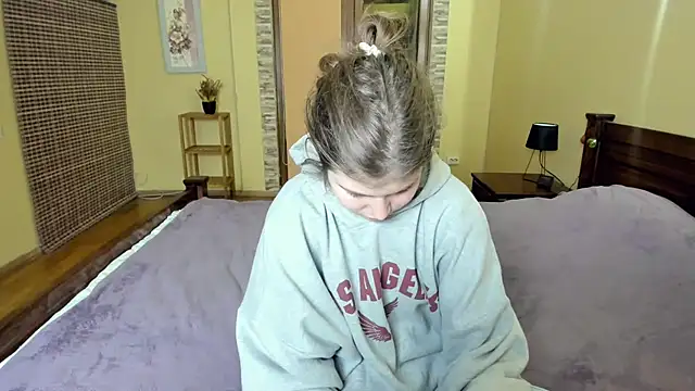 Lilly Jess online show from September 17, 6:17 pm