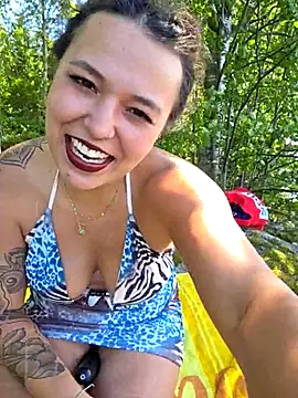 bitch Marley online show from July 9, 11:45 am