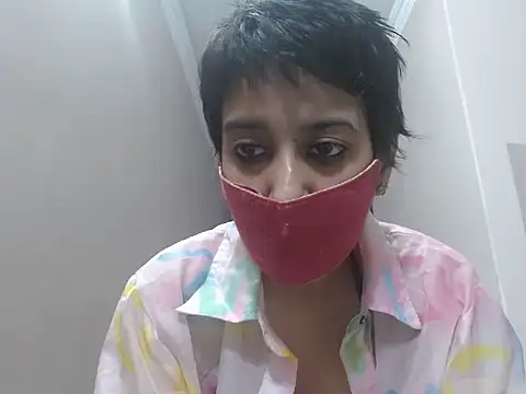 suzen night online show from November 23, 5:03 pm