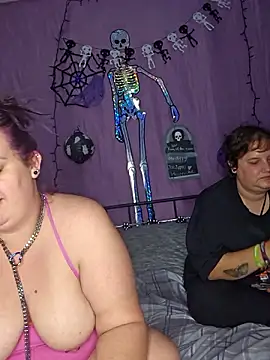 Snapshot of BabygurlJay chatting on October 22, 2:05 am BabygurlJay online show from October 22, 2:05 am