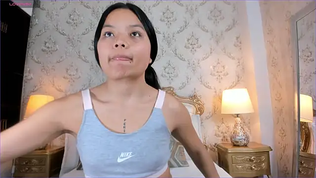 SharonBonet online show from February 5, 5:49 pm