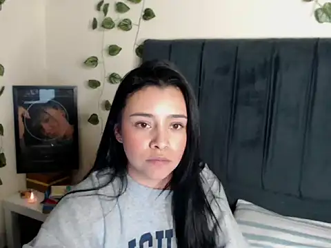 MarilynWhite  online show from September 19, 3:27 am