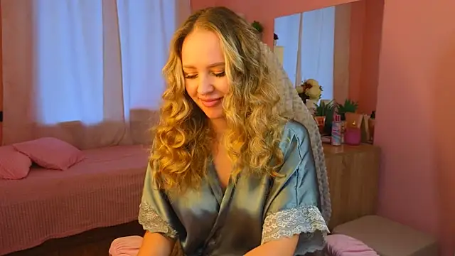 Hloya Mei online show from September 29, 2:16 am