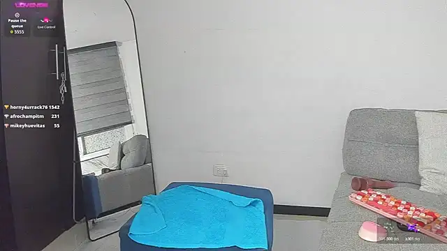 AvaFerrera online show from March 16, 5:44 am