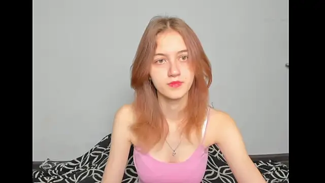 Snapshot of dreamy_pollyyy chatting on September 30, 3:01 am dreamy pollyyy online show from September 30, 3:01 am