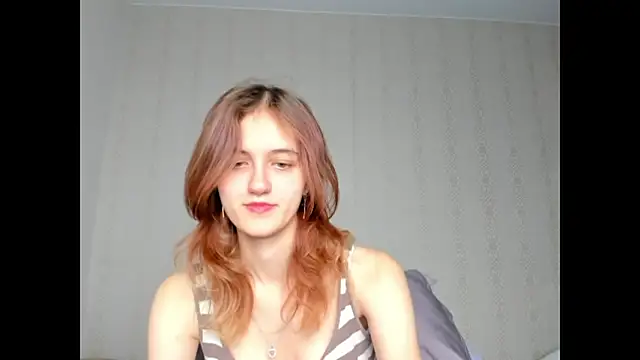 Snapshot of dreamy_pollyyy chatting on October 17, 4:32 pm dreamy pollyyy online show from October 17, 4:32 pm