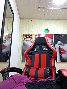 susan mooree online show from October 3, 8:14 pm