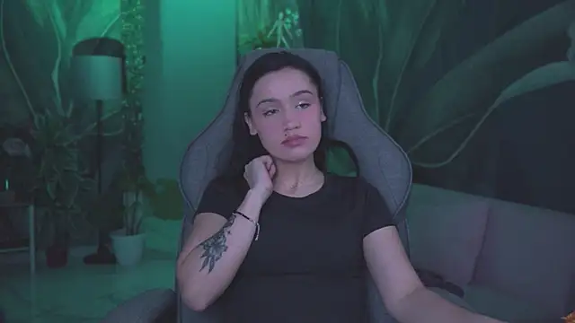 MonicaFarmer online show from March 14, 11:50 pm