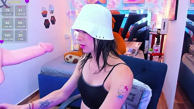 Charlotte Landry   online show from February 28, 6:51 pm