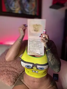 GabyMejiaa online show from February 19, 6:35 am