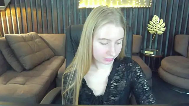 Alina Blonde online show from March 28, 8:36 am