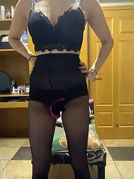 xiuchun100 online show from April 18, 1:57 pm