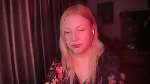 BikiHellena online show from June 18, 2:57 am