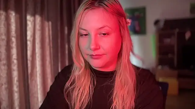 BikiHellena online show from November 10, 8:31 am