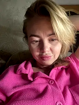 MartaLuna  online show from October 3, 8:47 pm