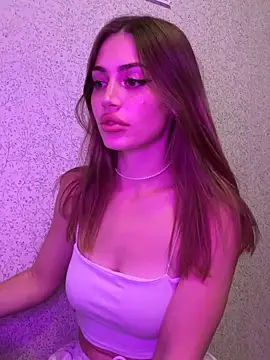 Elizabeth Tay online show from October 14, 4:42 pm