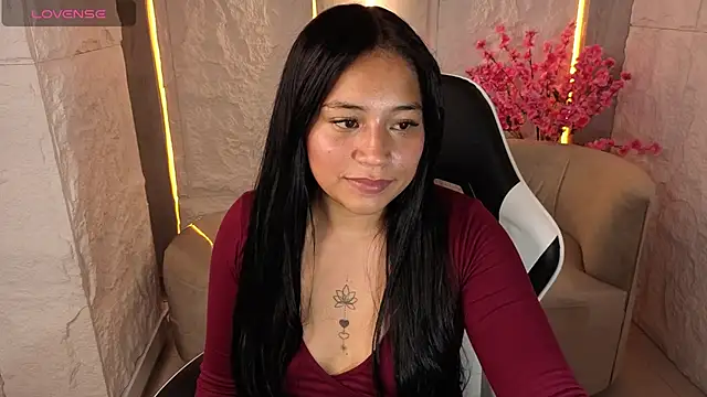 Charlotte Tx online show from September 19, 3:33 pm