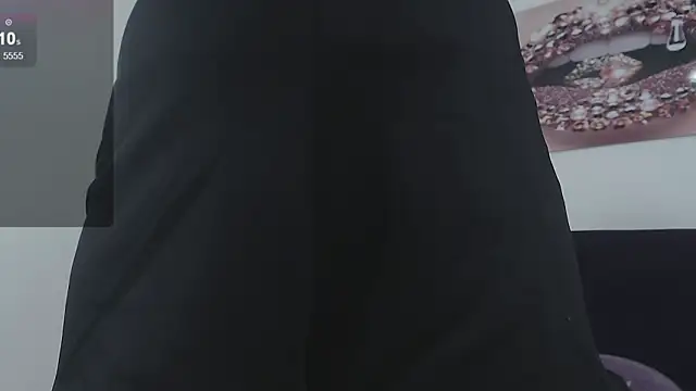 April Becker online show from February 4, 6:49 am