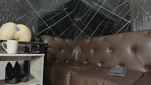 mistress angell  online show from October 17, 1:20 am