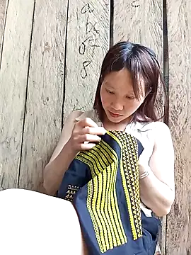 bonnie-00 online show from April 7, 4:47 am