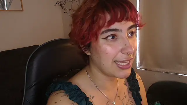 Miacatsito3 online show from February 10, 9:07 pm