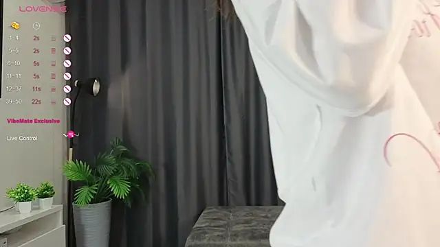 Jupiter Boobs online show from February 5, 4:43 pm